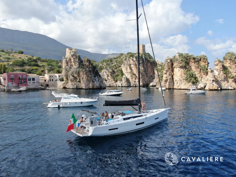 Pronájem lodi Castellammare del Golfo lákavé ceny Dufour 56 Exclusive (Ac in all cabins+Wm+Gen+Bbq)