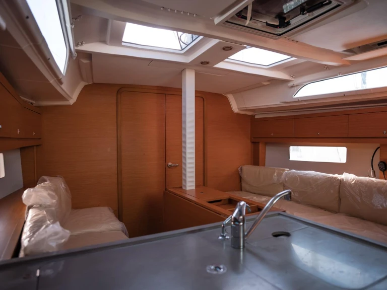 Pronájem jachty v Castellammare del Golfo -Dufour Dufour 37 – Available for Crewed Daily Charters Only na Samboatu