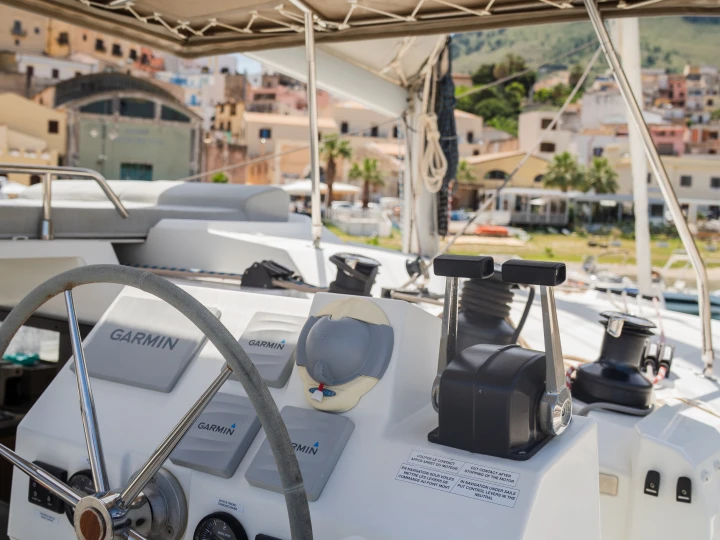 Pronájem jachty v Castellammare del Golfo -Fountaine Pajot Fountaine Pajot Saona 47 (Wm-AC-Gen-Sol.Pan) na Samboatu