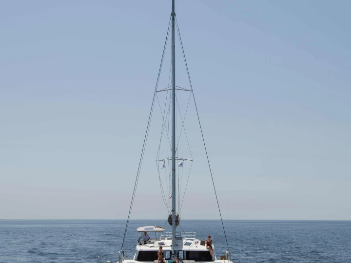 Pronájem lodi Castellammare del Golfo lákavé ceny Fountaine Pajot Saona 47 (Wm-AC-Gen-Sol.Pan)