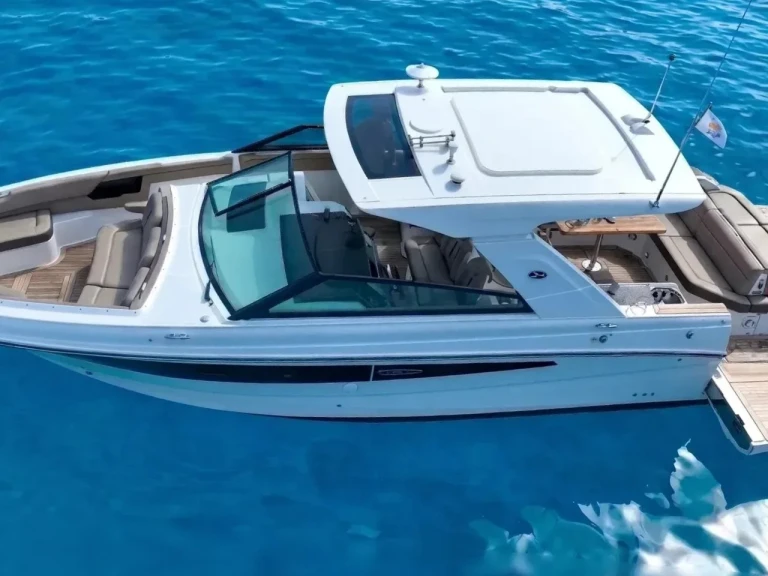Pronajmout Motorová loď se skipperem či ne Sea Ray v Ayia Napa Marina