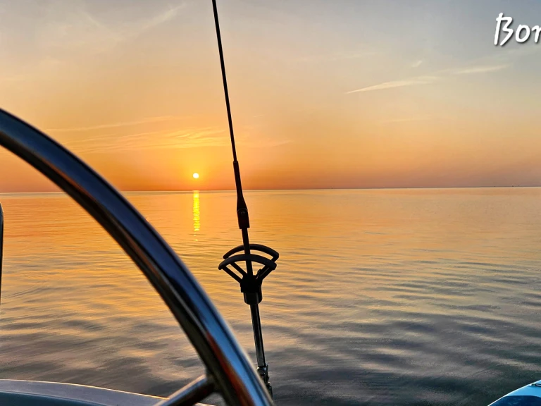 Pronajmout si Bénéteau Oceanis 350 v Port Leucate