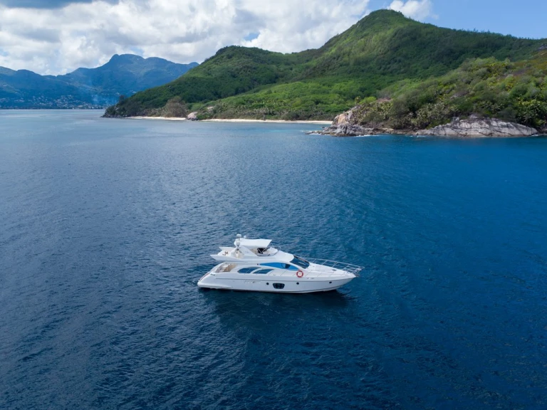 Pronájem Jachta v Eden Island -Azimut Azimut 55 Fly - 4 cab.