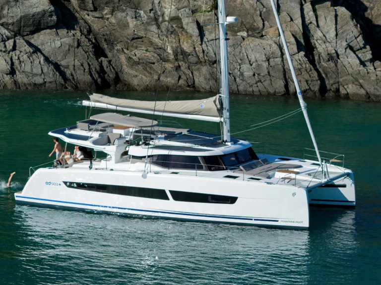 Pronajmout si Fountaine Pajot FP 48 v Castellammare di Stabia