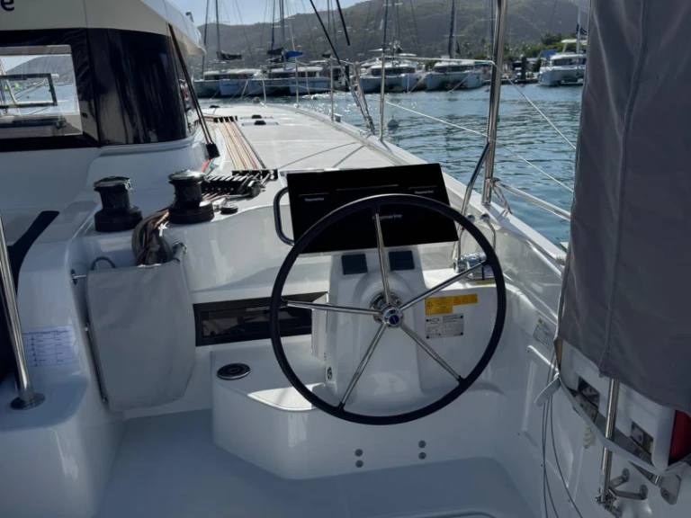 Pronajmout si Excess Excess 14 v Le Marin