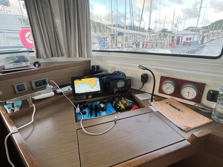 Pronajmout Katamarán se skipperem či ne Lagoon v Le Marin