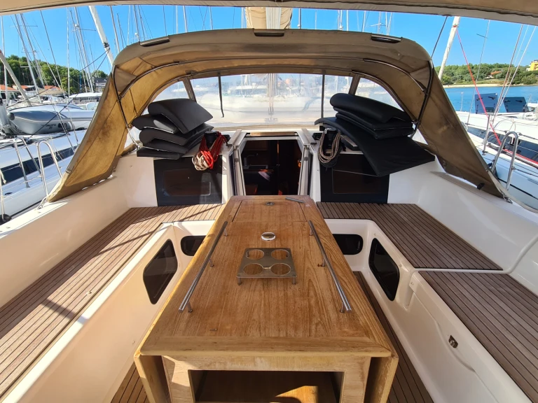 Pronájem jachty v Donji Seget -Dufour Dufour 520 Grand Large na Samboatu