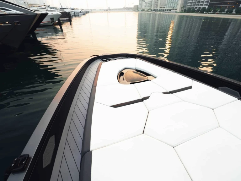 Pronájem Jachta v Dubai Marina -Tecnomar Lamborghini 63 